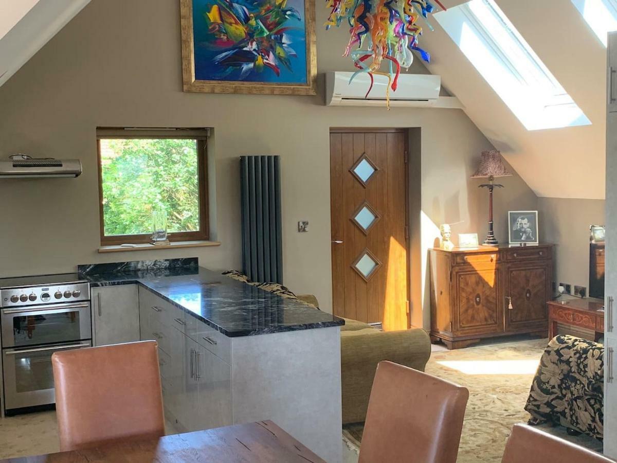 Luxurious Private Coach House Villa Nailsea Exteriör bild