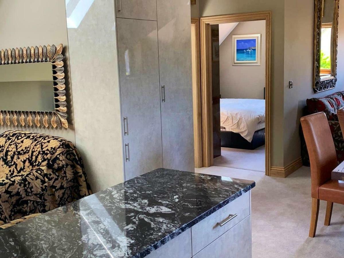 Luxurious Private Coach House Villa Nailsea Exteriör bild
